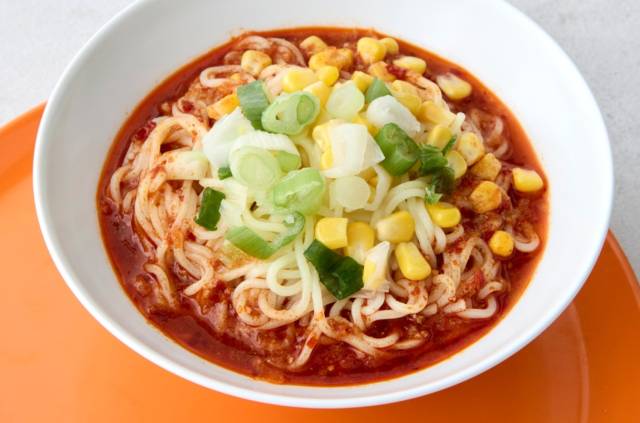 컬리에서 판매 중인 티엔미미 밀키트 '토마토탕면'/사진=컬리