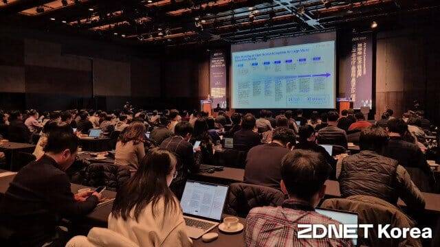임 리드가 자사 AI 모델에 대해 설명하고 있다. (사진=진성우 기자)