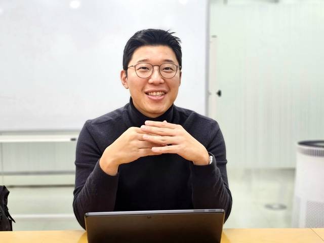 김보선 클레네어 대표가 디지털타임스와 인터뷰를 진행하고 있다. 팽동현 기자