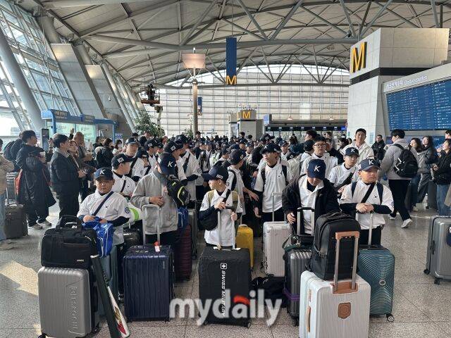 대한유소년야구연맹 20기 대표팀./인천국제공항=노찬혁 기자