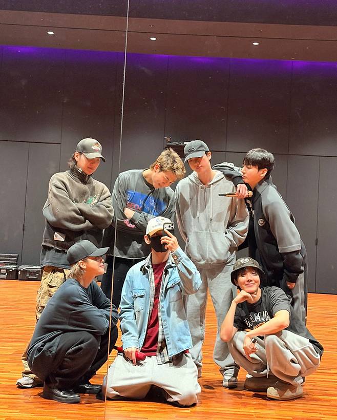 사진 | 뷔 SNS