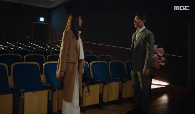 '태양을 삼킨 여자'