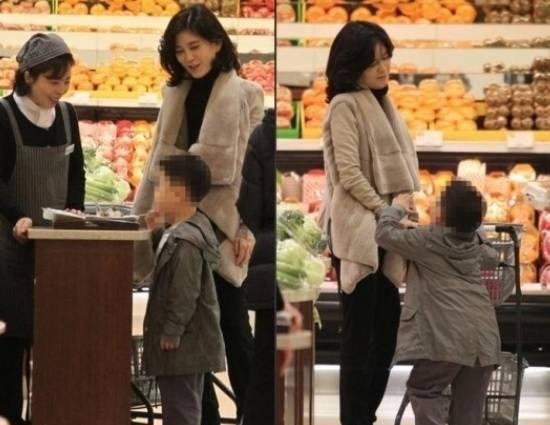 A photo of Hotel Shilla CEO Lee Boo-Jin grocery shopping at a supermarket with her son first aired in news reports more than a decade ago and was later widely shared on online communities. (X)