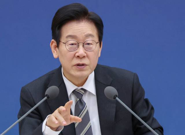 ▲이재명 대통령이 12일 세종시 정부세종컨벤션센터에서 열린 교육부·국가교육위원회·법제처 업무보고에서 발언하고 있다. ⓒ연합뉴스
