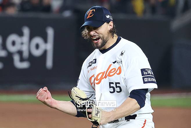 ▲ 1년 반 전까지만 해도 미국 독립리그에서 뛰던 와이스는 한국에서 인생 역전을 만들었다 ⓒ곽혜미 기자