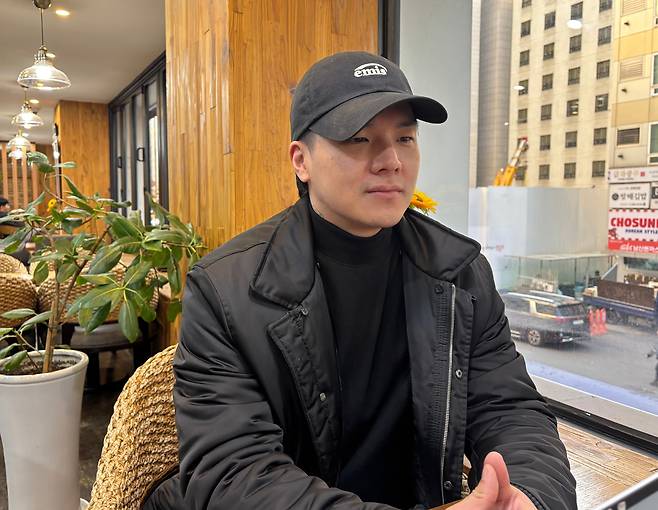 지난 4일 여의도의 한 카페에서 만난 아이돌 노동조합 설립 준비위원회 위원장을 맡은 그룹 틴탑 출신 방민수(활동명 캡)./ 최혜승기자