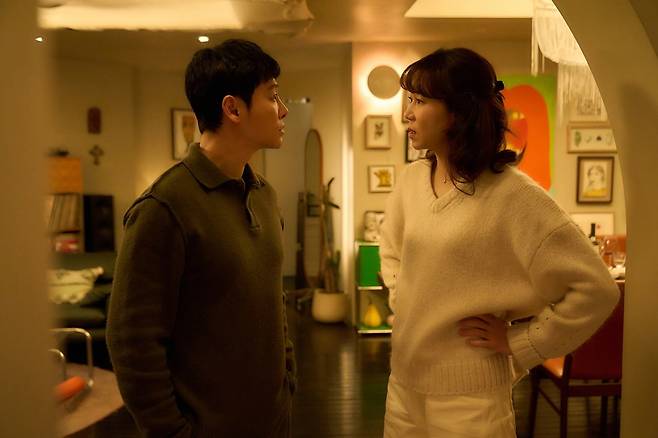 영화 '윗집 사람들' 스틸 ⓒ바이포엠 스튜디오