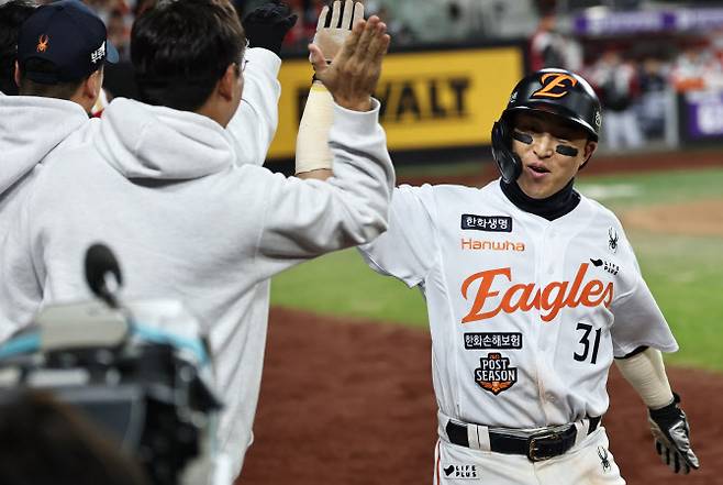FA 계약 협상에 어려움을 겪고 있는 한화이글스 외야수 손아섭. 사진=연합뉴스