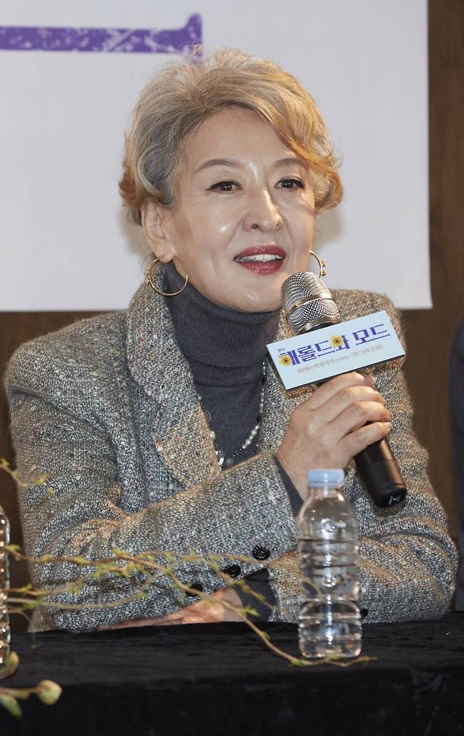 배우 윤석화. 신시컴퍼니 제공