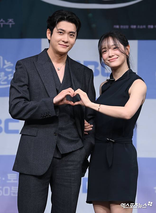 사진 = 엑스포츠뉴스 DB / MBC '이강에는 달이 흐른다' 제작발표회 강태오, 김세정