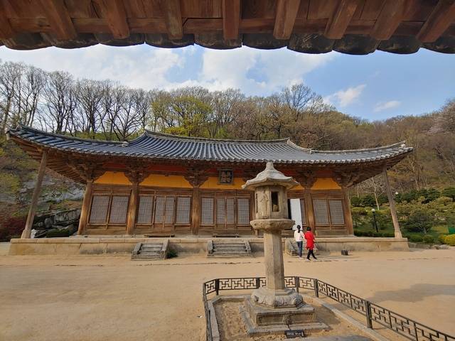 의상대사가 창건하고 머물렀던 문화유산 부석사.