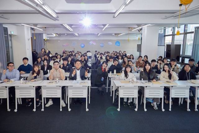 미래 유망 신성장 분야 기업과 서울 거주 미취업 청년을 매칭해, 일 경험 기회를 제공하는 서울시 미래 청년 일자리 사업이 올해도 성공적으로 마무리되었다. /서울시