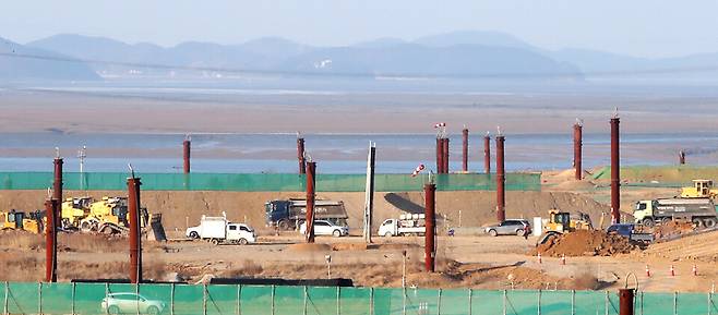 ▲ 수도권 생활폐기물 직매립 금지가 본격적으로 시작된 2일 오전 인천 서구 수도권매립지가 한산한 모습을 보이고 있다. /박준엽 수습기자 jun010209@incheonilbo.com