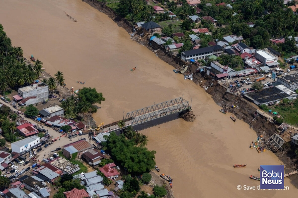 인도네시아 아체 지역의 홍수 피해로 끊어진 다리. ⓒ세이브더칠드런