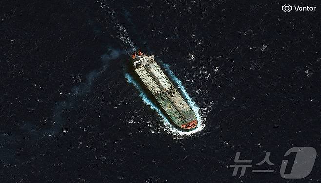 12일(현지시간) 카리브해 과들루프 북부에서 포착된 유조선 '스키퍼'의 위성사진. 미군은 지난 10일 베네수엘라 연안에서 제재 대상이었던 스키퍼를 나포했다. 사진은 미국 우주 기업 반토르 제공. 2025.12.12 ⓒ 로이터=뉴스1 ⓒ News1 김지완 기자