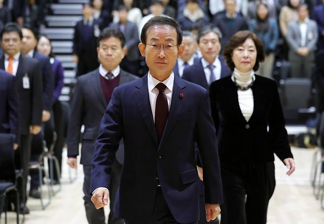 김호철 감사원장이 2일 서울 종로구 감사원 제1별관에서 열린 취임식에 참석하고 있다. 2026.01.02. 뉴시스