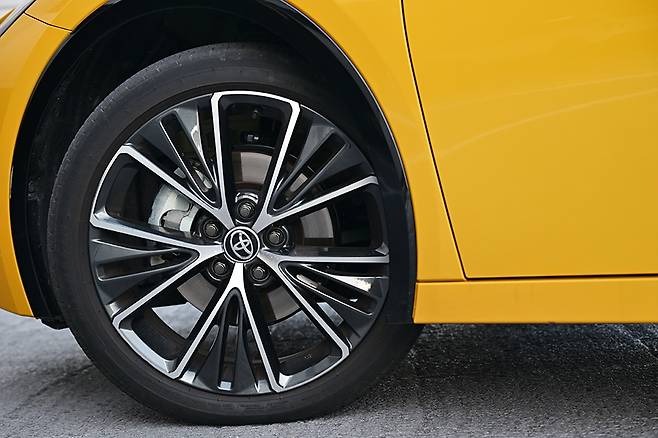 토요타 프리우스 HEV AWD. 사진: 김학수 기자