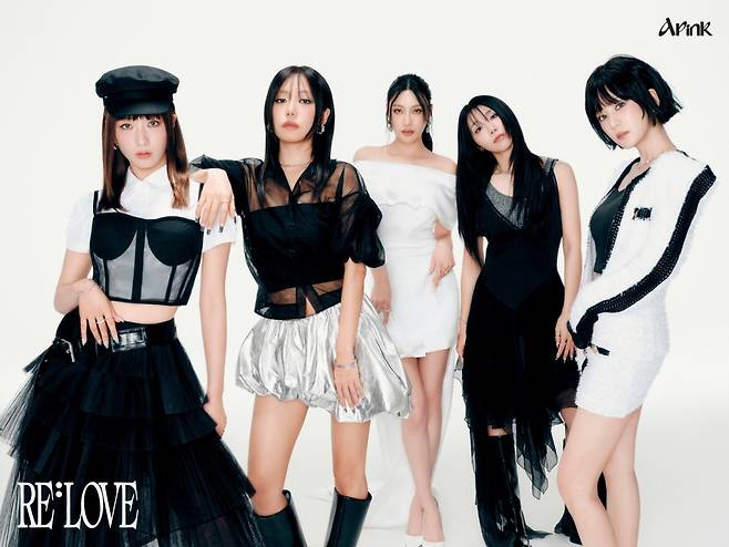 사진제공=위드어스엔터테인먼트