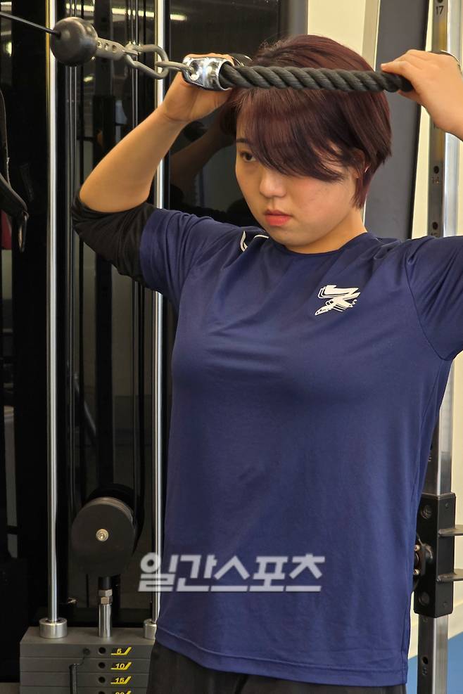 성수동의 김병곤 박사가 운영하는 센터에서 훈련 중인 김라경. 사진=윤승재 기자