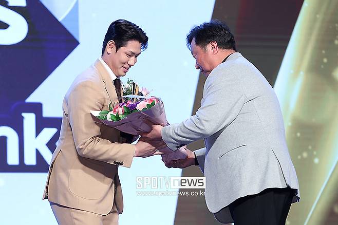 ▲ LG 홍창기와 차명석 단장 ⓒ곽혜미 기자