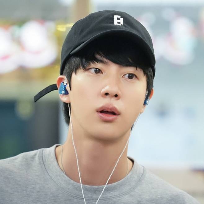 방탄소년단 진, 케이돌 2025년 12월 월간랭킹 1위..독보적 영향력