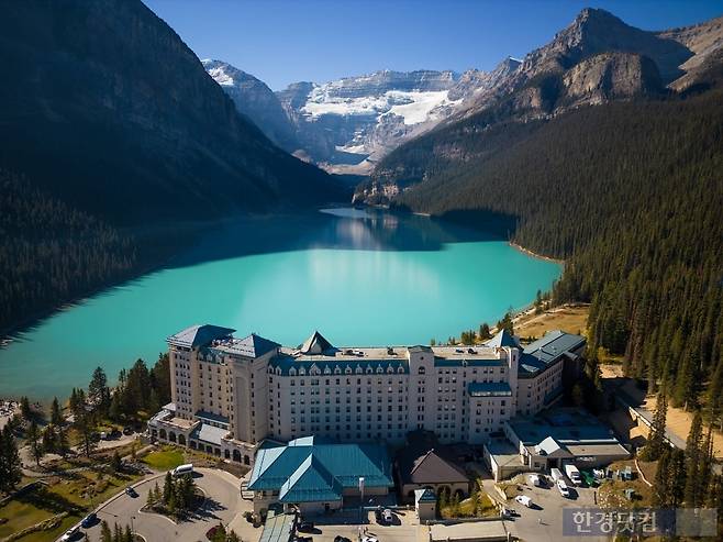 밴프 국립공원의 레이크 루이스(사진=알버타관광청)