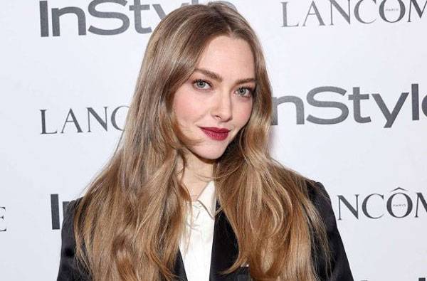 헐리우드 배우 아만다 사이프리드(40)가 자신이 강박 장애를 앓고 살아왔다고 밝혔다/사진=피플