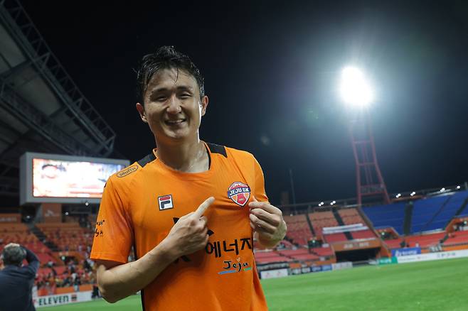 제주SK FC는 9일 임창우와 재계약을 체결했다고 밝혔다. 제주SK FC 제공