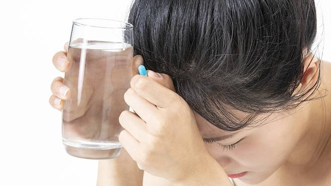 진통제도 성분별 효과와 부작용이 조금씩 다르다. 잘 알고 복용하는 것이 중요하다|출처: 클립아트코리아