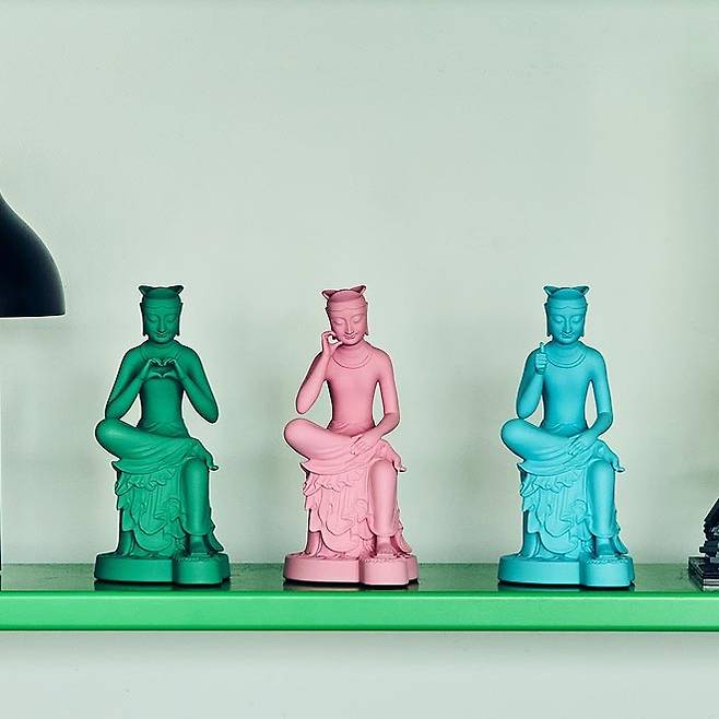 Special edition of the Pensive Bodhisattva’s miniature replica series created for the National Museum of Korea’s 20th anniversary (National Museum Foundation Korea)