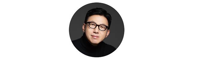 오상준 한국인 최초로 영국에서 골프코스 설계학 석사를 취득한 코스설계자이자 골프 인문학자다. 미국 <골프다이제스트>, <골프매거진> 세계 100대 코스 선정위원을 역임했으며, 코스 선정위원으로 활동 중이다. 현재 아시아골프인문학연구소 소장과 한국히코리골프협회(www.hickorygolfing.com) 회장으로 골프문화와 코스 미학을 탐구하는 강연과 저술 활동을 이어가고 있다.