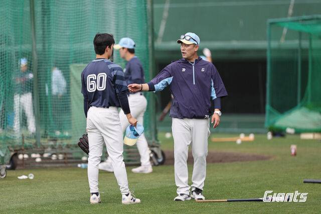 롯데 자이언츠 김민재 코치./롯데 자이언츠