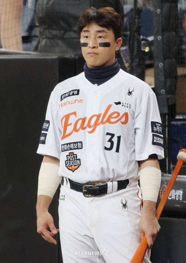 지난해 10월 열린 KBO 플레이오프 5차전을 앞둔 손아섭의 모습. /사진=김진경 대기자