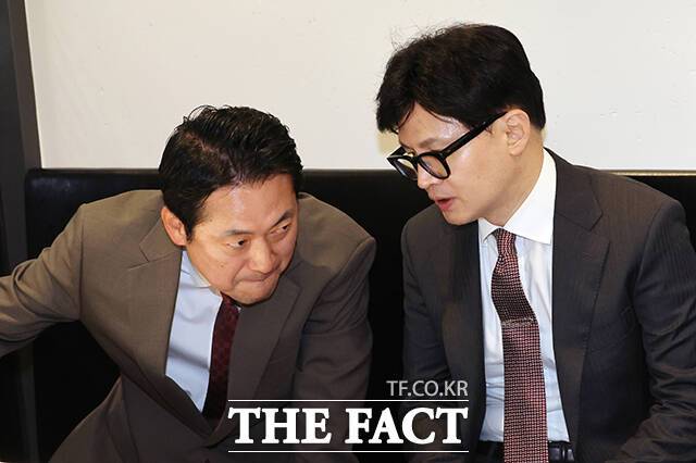 한동훈 전 국민의힘 대표에 대한 당 최고위원회의 제명 징계 의결 보류와 장동혁 대표의 단식에 따른 국면 전환이 맞물리면서 한 전 대표의 셈법이 복잡해졌다. /배정한 기자