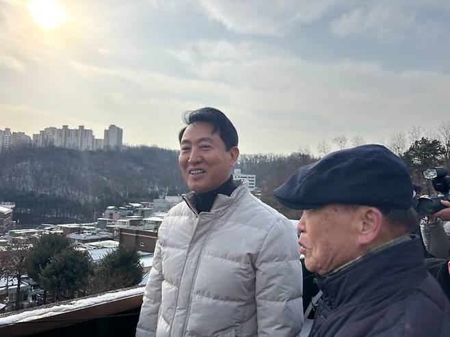 19일 서울시 관악구 신림7구역을 방문한 오세훈 서울시장.ⓒ데일리안 임정희 기자