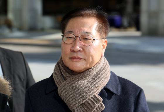 박성재 전 법무부 장관이 지난해 12월 4일 오후 서울 서초구 내란 특검에 김건희씨 수사 무마 청탁 의혹 관련 조사를 받기 위해 출석하고 있다.