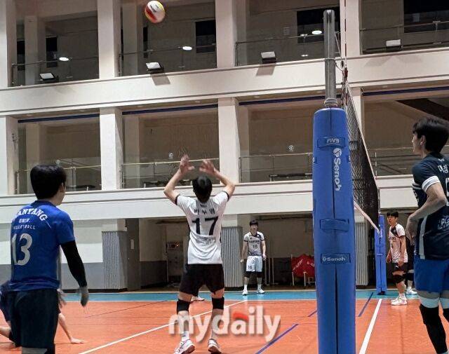 인창중에서 훈련 중인 박우영./김희수 기자