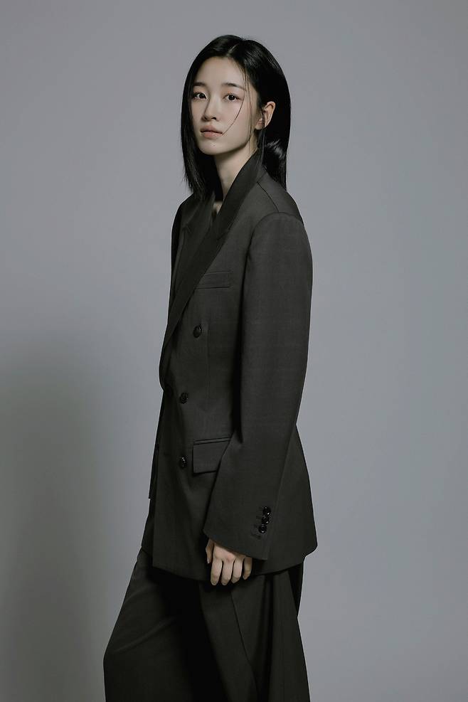 디즈니플러스 오리지널 드라마 ‘메이드 인 코리아’에서 이케다 유지(최유지) 역을 연기한 배우 원지안. 사진 흰엔터테인먼트