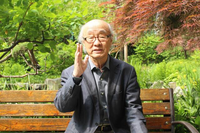 생전의 박한식 교수가 한겨레와 인터뷰 하고 있다. 김보근 기자