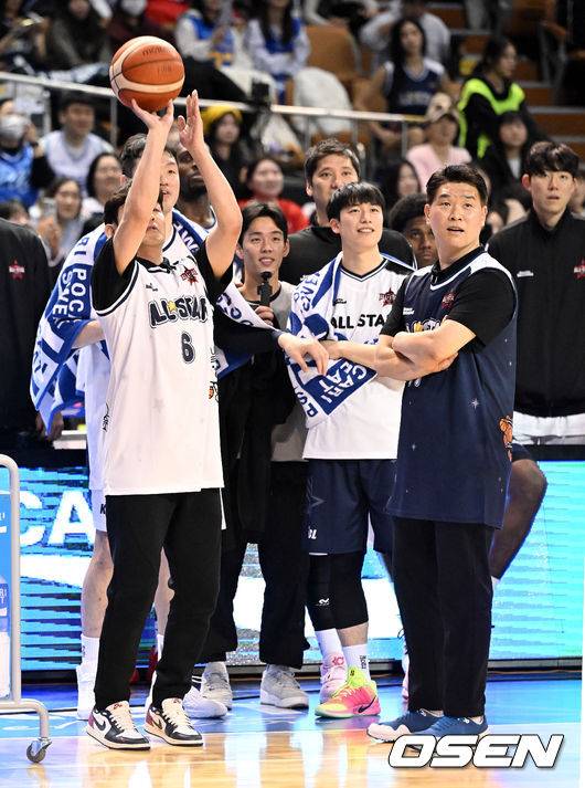 이번엔 상대팀 경계