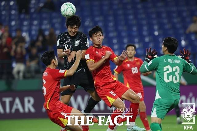 이민성 감독이 이끄는 한국 U23 대표팀이 24일 '김상식 매직'의 베트남과 2026 AFC U23 아시안컵 3~4위전에서 연장까지 2-2로 승부를 가리지 못한 뒤 승부차기에서 6-7로 져 4위를 기록했다./제다=KFA