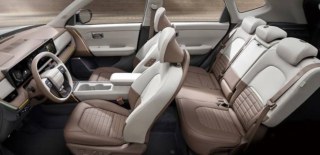 기아의 소형 스포츠유틸리티차량(SUV) 셀토스의 2세대 완전변경(풀체인지) 모델인 ‘디 올 뉴 셀토스’ 내부. 기아 제공