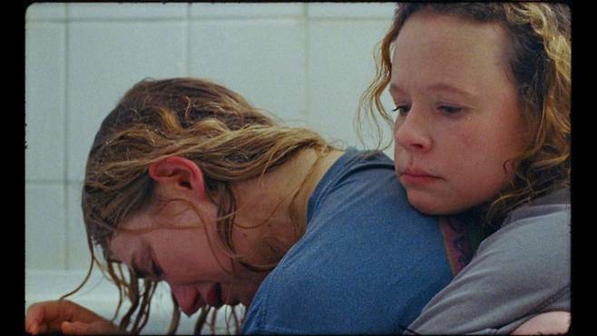 영화 <물의 연대기> 스틸컷 / 출처. 네이버영화