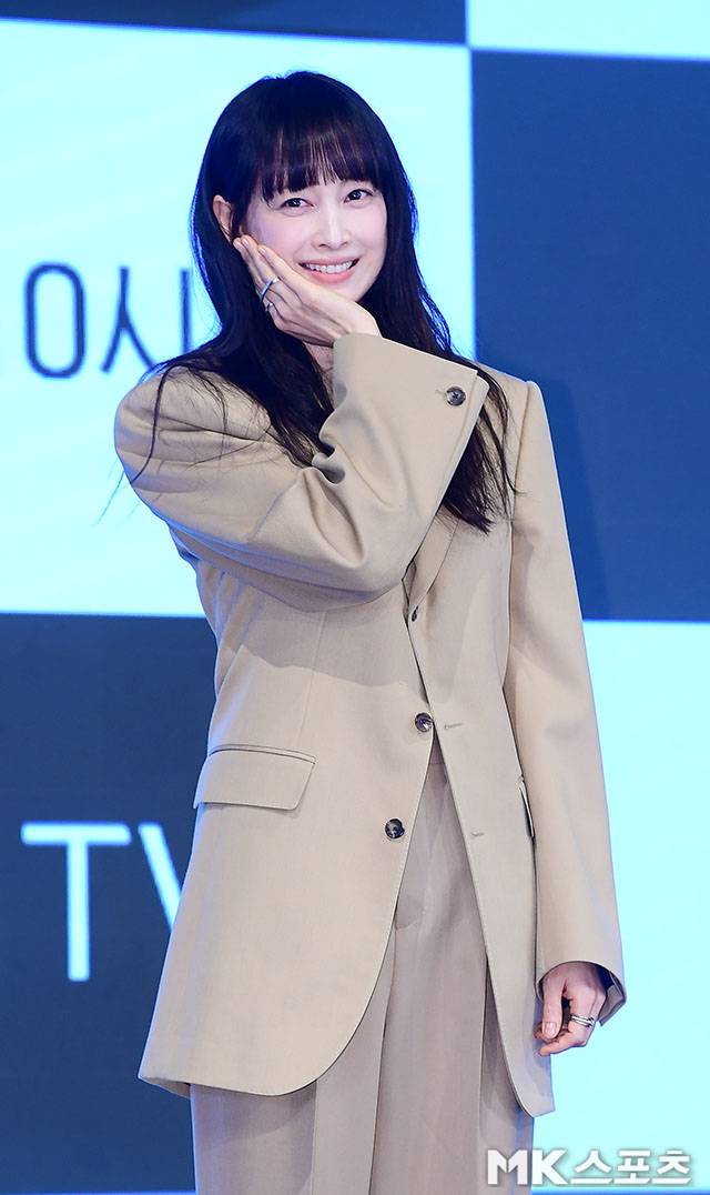 16년째 작품 활동을 쉬고 있는 원빈을 둘러싼 ‘근황’이 다시 한 번 화제의 중심에 섰다. / 사진 = 천정환 기자