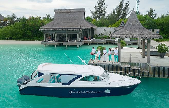 말레 국제공항에서 스피드보트로 20분이면 도착 가능한 그랜드 파크 코디파루 . 사진제공|팜투어