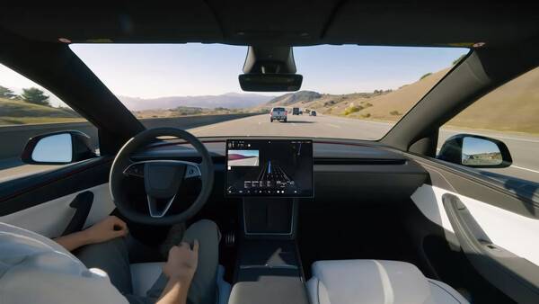 테슬라 홈페이지에 공개된 자율주행(FSD) 화면. 테슬라 제공