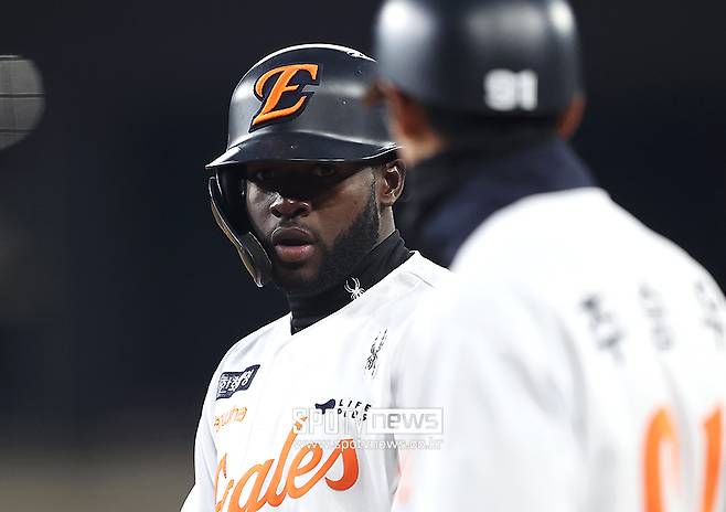 ▲ 플로리얼은 멕시코리그에서 뛰며 구직을 했으나 성적이 특별하지 않았고, 당분간 이 무대에서 재기를 노릴 전망이다 ⓒ곽혜미 기자