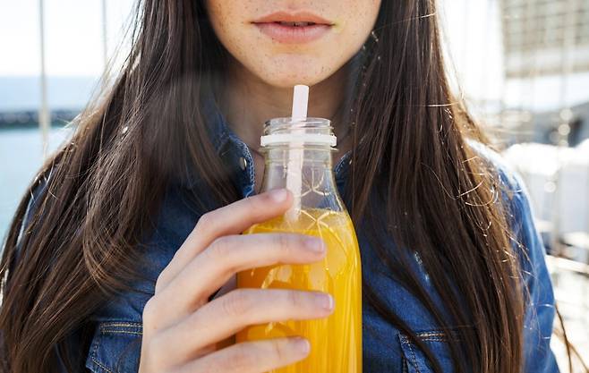 인도에서는 감기에 걸렸을 때 오렌지 주스에 강황 가루, 후추, 꿀을 넣은 주스를 즐겨 마신다. /사진=클립아트코리아