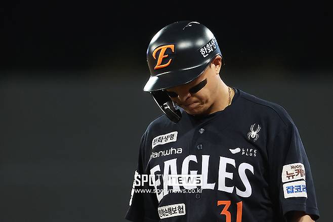 ▲ FA 시장에서 여전히 미계약 상태로 애를 태우고 있는 손아섭 ⓒ곽혜미 기자