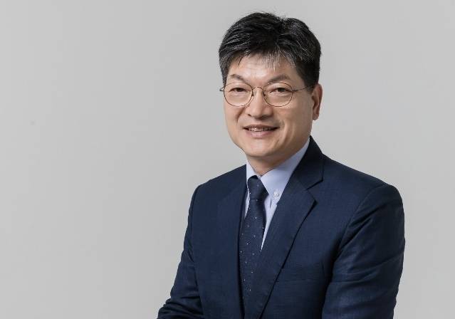 이강명 성일하이텍 대표이사는 박사 과정을 포기하고 고등학교 동창 2명과 함께 회사를 설립했다. 사진은 이강명 성일하이텍 대표이사. /사진제공=성일하이텍